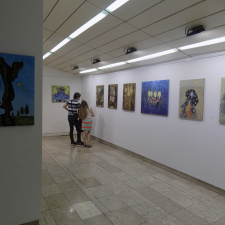 Изложба на слики од авторите Иво Пецов, Марјан Ѕин и Свилен Стефанов во Куманово (фотографија)