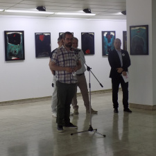 Изложба на слики од авторите Иво Пецов, Марјан Ѕин и Свилен Стефанов во Куманово (фотографија)